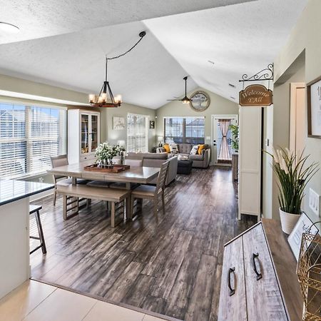 Golf On Site - Walk-In Shower - Jetted Tub - Free Attraction Tickets Included Branson Exterior photo