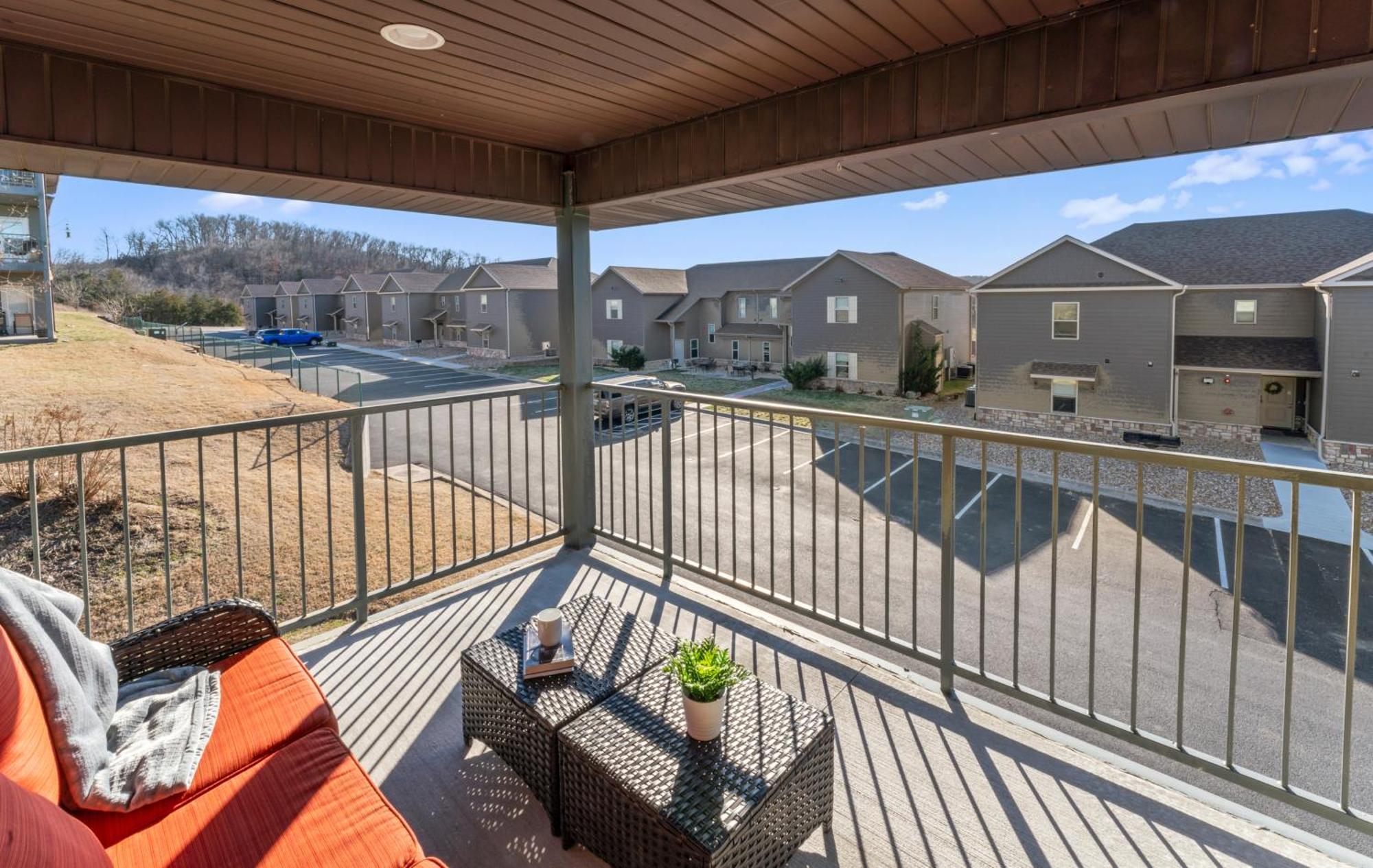 Golf On Site - Walk-In Shower - Jetted Tub - Free Attraction Tickets Included Branson Exterior photo
